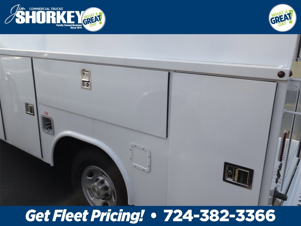 2024 Chevrolet Express Cutaway 3500 1WT