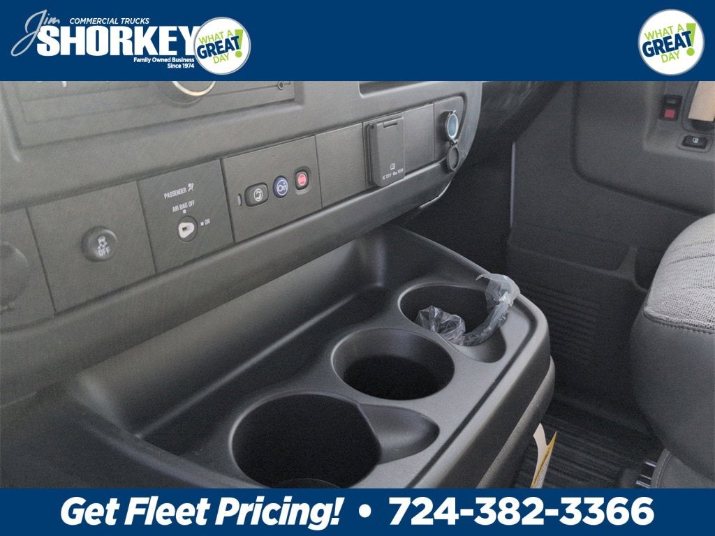 2024 Chevrolet Express Cutaway 3500 1WT