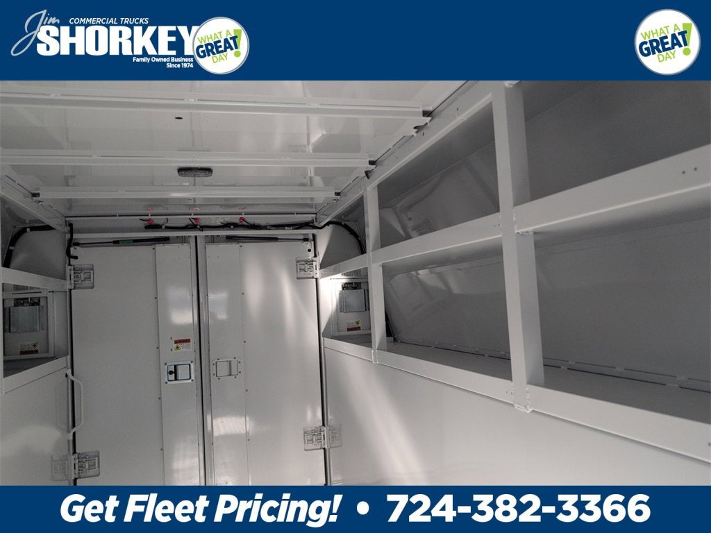 2024 Chevrolet Express Cutaway 3500 1WT