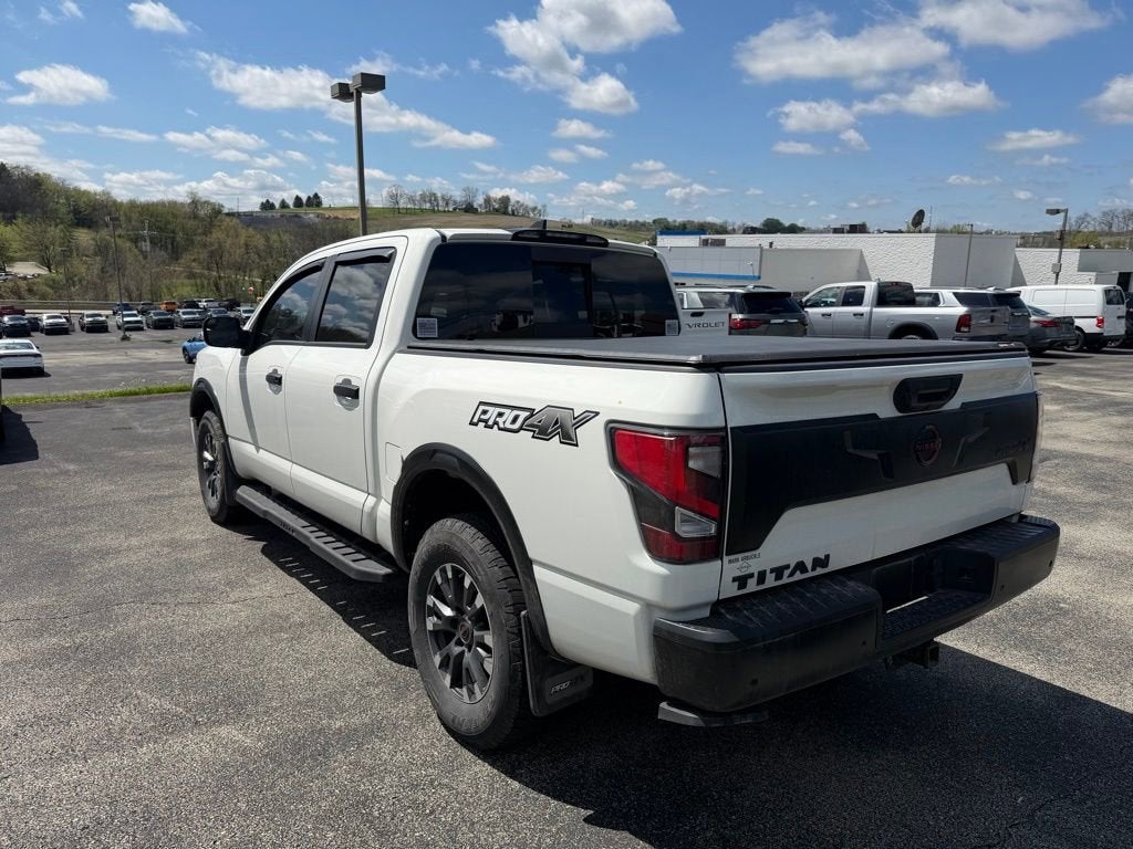 2024 Nissan TITAN Crew Cab PRO-4X 4x4
