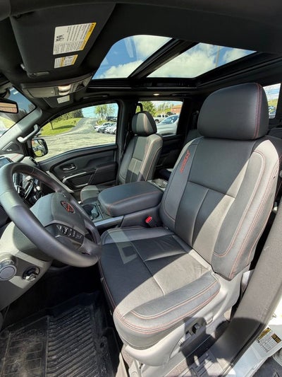 2024 Nissan TITAN Crew Cab PRO-4X 4x4