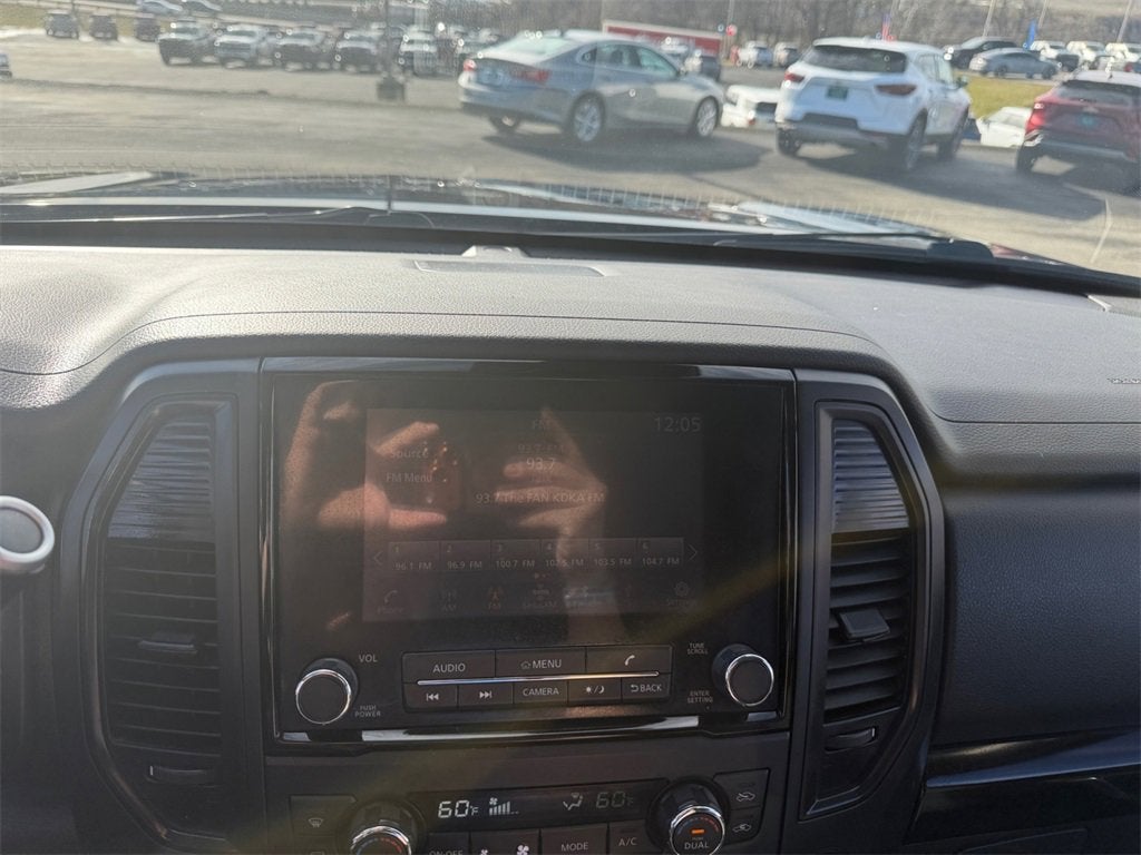 2023 Nissan TITAN Crew Cab SV 4x4