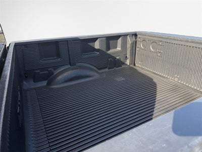 2023 Nissan TITAN Crew Cab SV 4x4