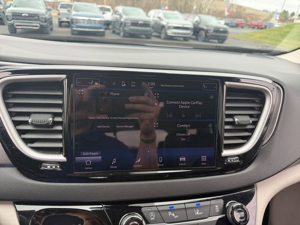 2024 Chrysler Pacifica Touring L