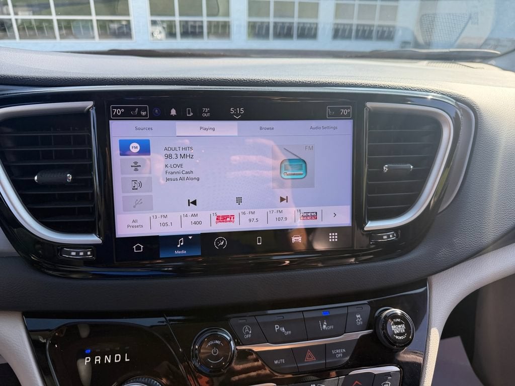 2023 Chrysler Pacifica Touring L