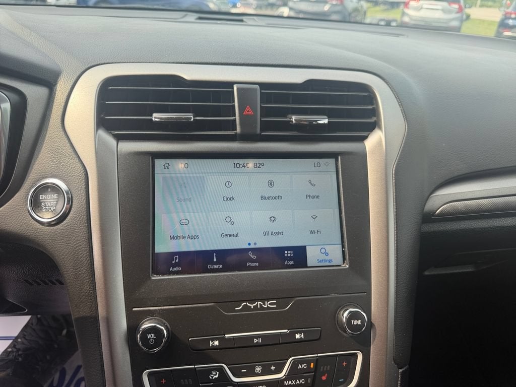 2020 Ford Fusion SE