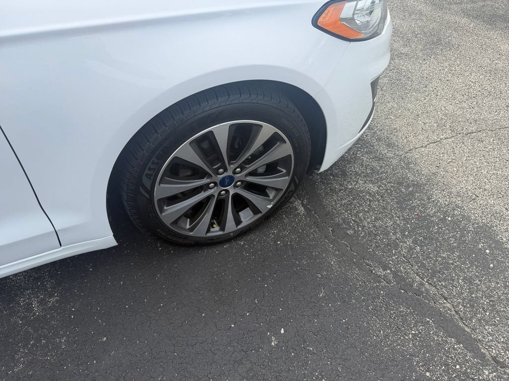 2020 Ford Fusion SE