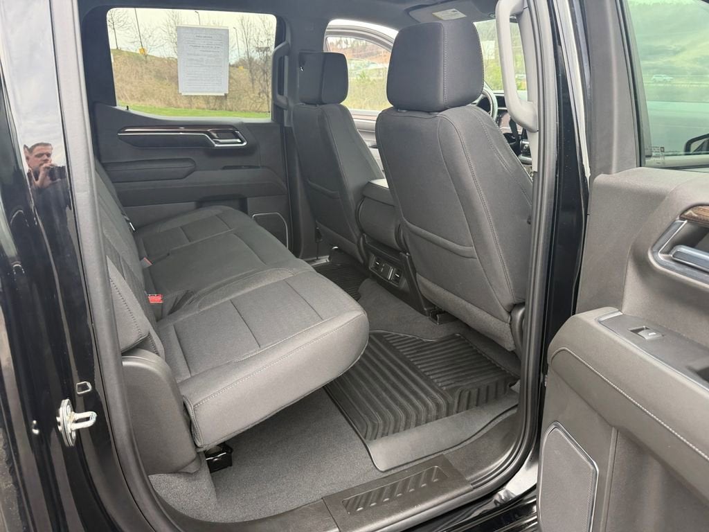 2022 Chevrolet Silverado 1500 LT (2FL)