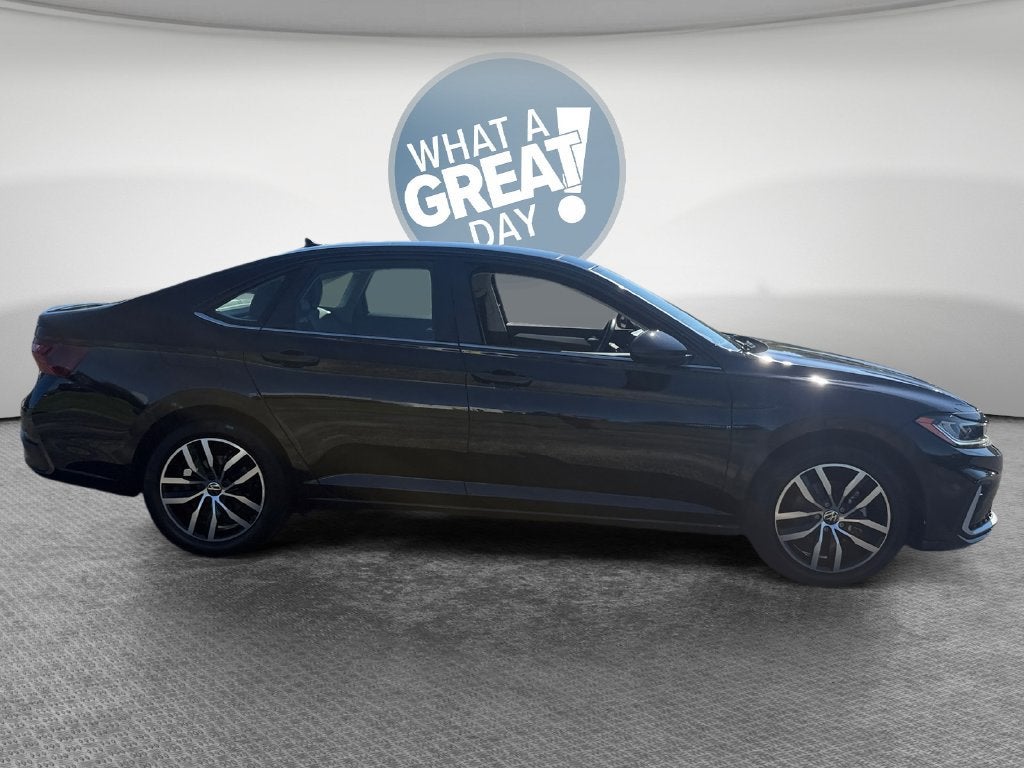 2025 Volkswagen Jetta SE