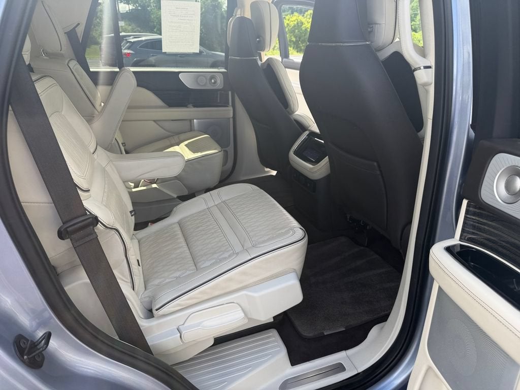 2024 Lincoln Navigator Black Label