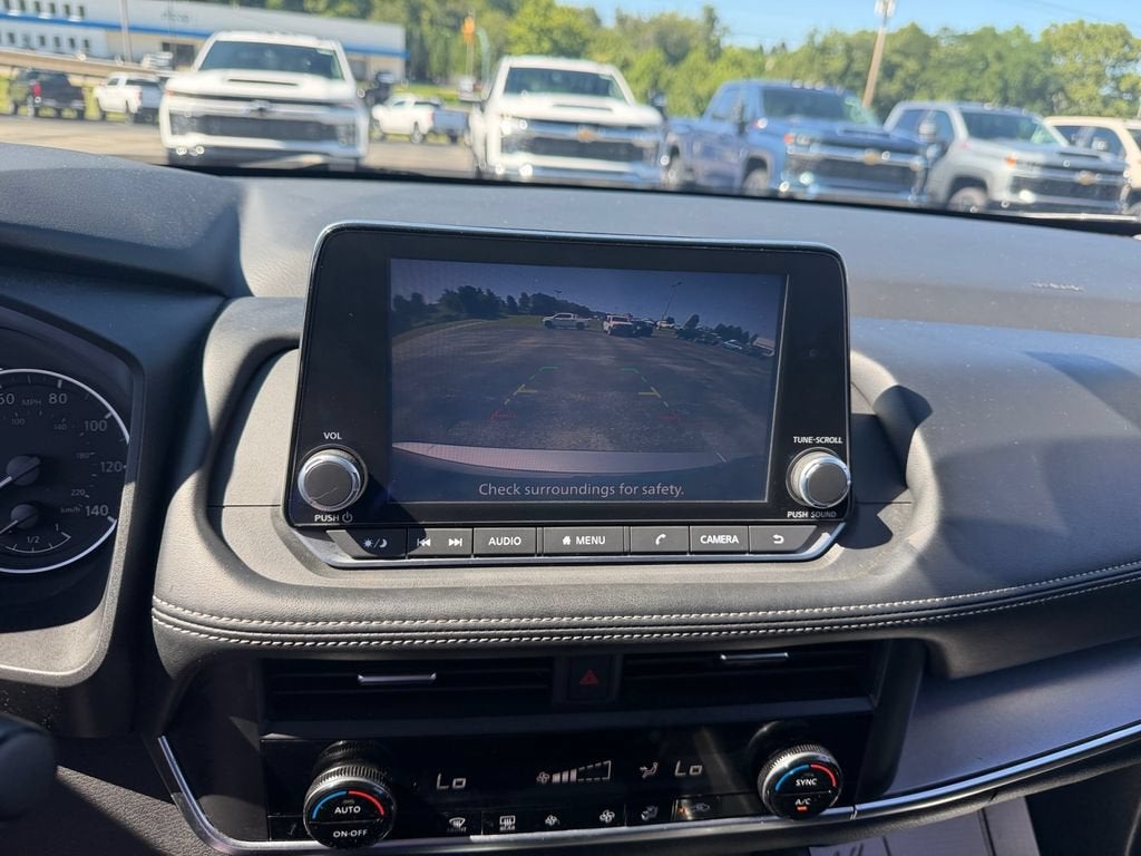 2024 Nissan Rogue SV