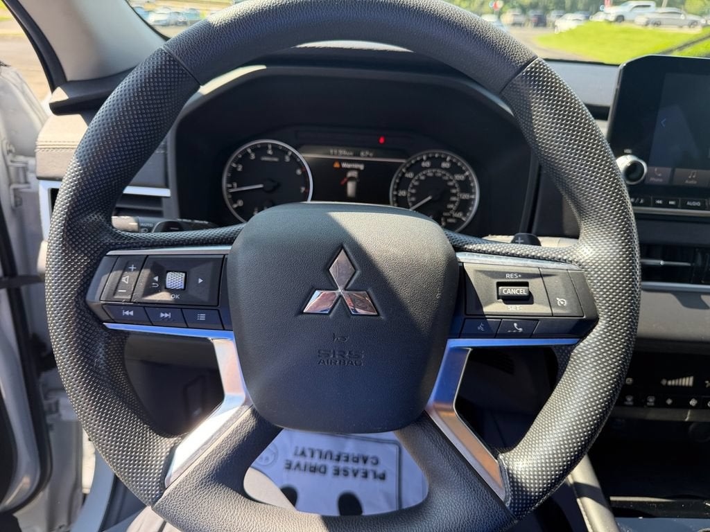 2022 Mitsubishi Outlander ES