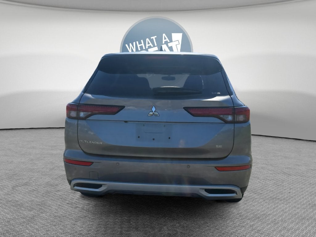 2022 Mitsubishi Outlander SE