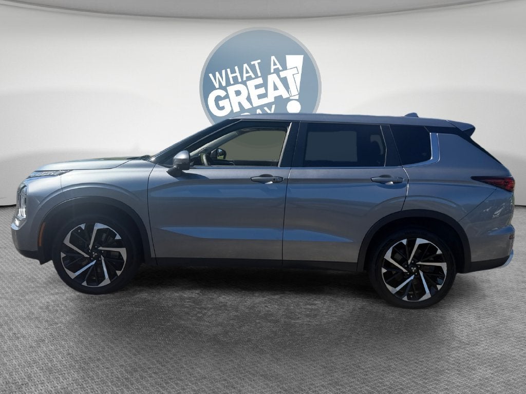 2022 Mitsubishi Outlander SE