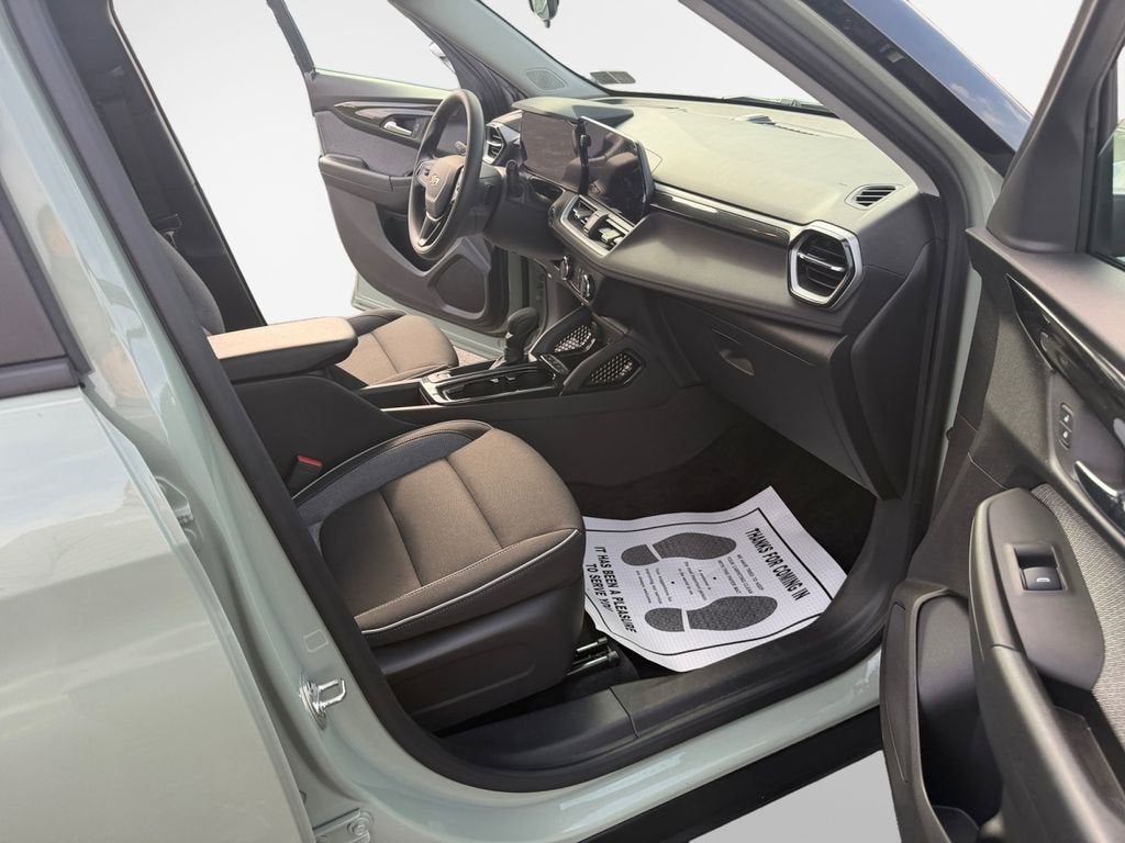 2025 Chevrolet Trailblazer LS