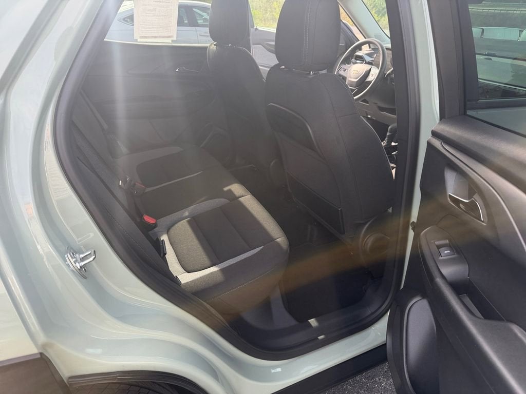 2025 Chevrolet Trailblazer LS