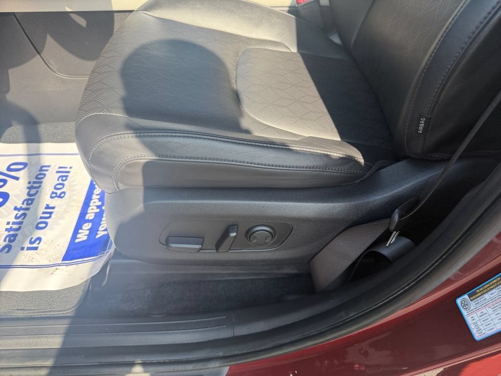 2023 Kia Carnival LX