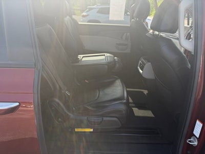 2023 Kia Carnival LX