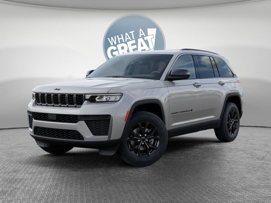 2026 Jeep Grand Cherokee Laredo Altitude