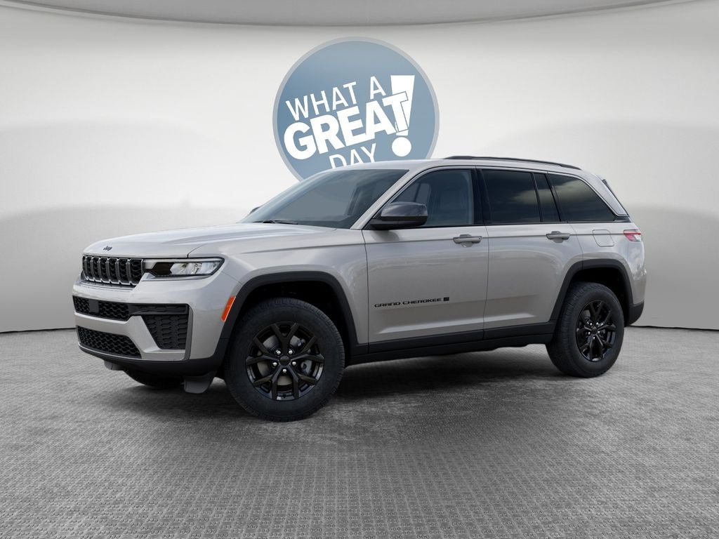 2026 Jeep Grand Cherokee Laredo Altitude