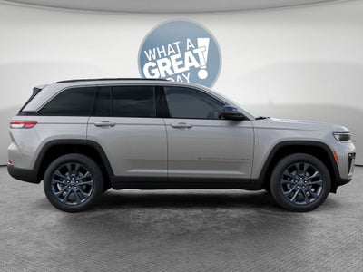 2026 Jeep Grand Cherokee 85th Anniversary Edition