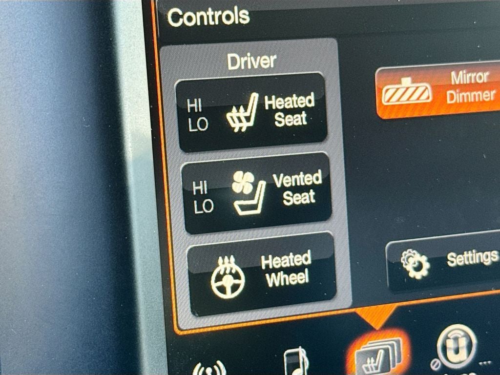 2015 RAM 1500 Laramie