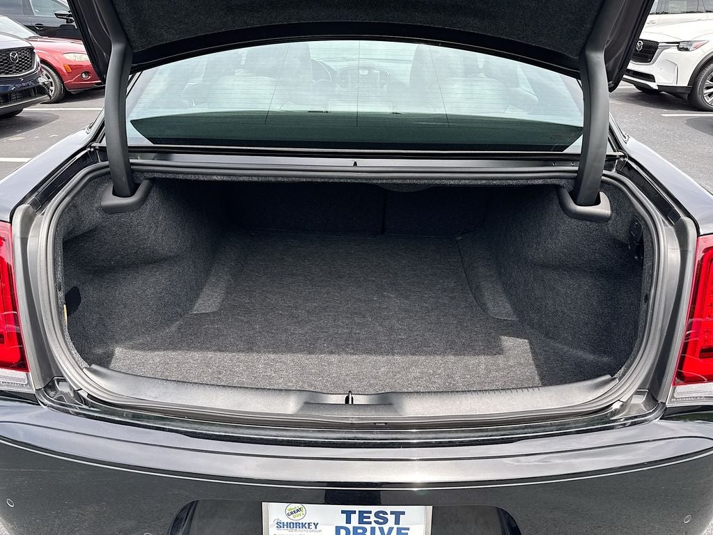 2023 Chrysler 300 C