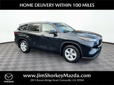2023 Toyota Highlander LE