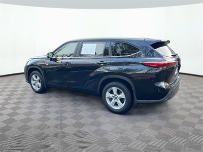 2023 Toyota Highlander LE