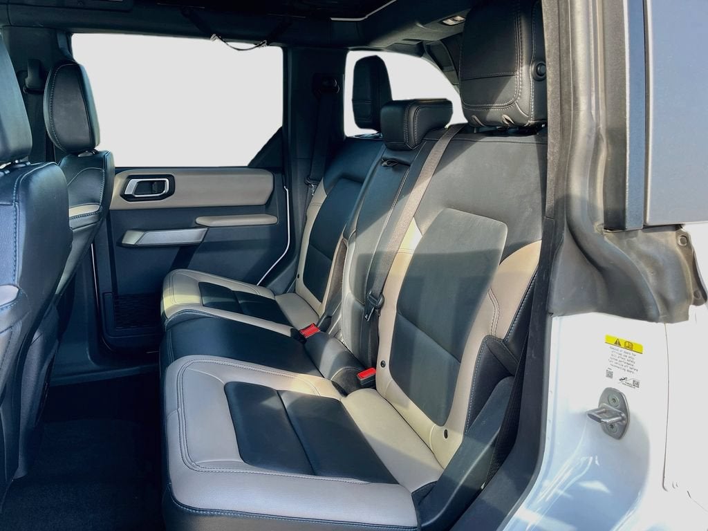 2023 Ford Bronco Base