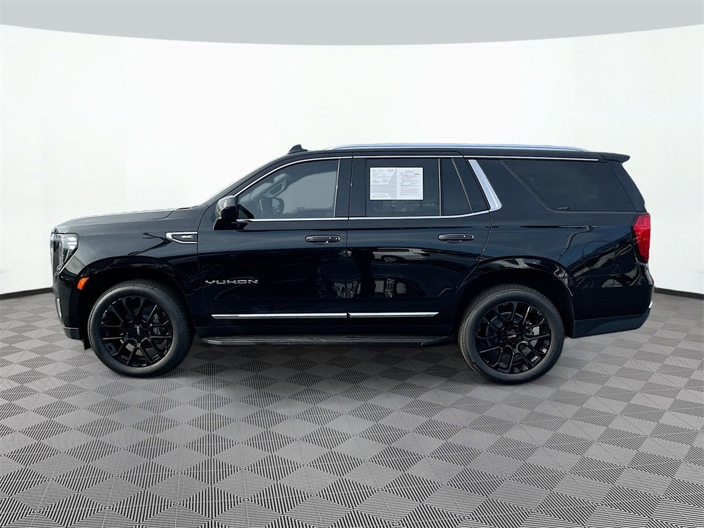 2023 GMC Yukon SLT