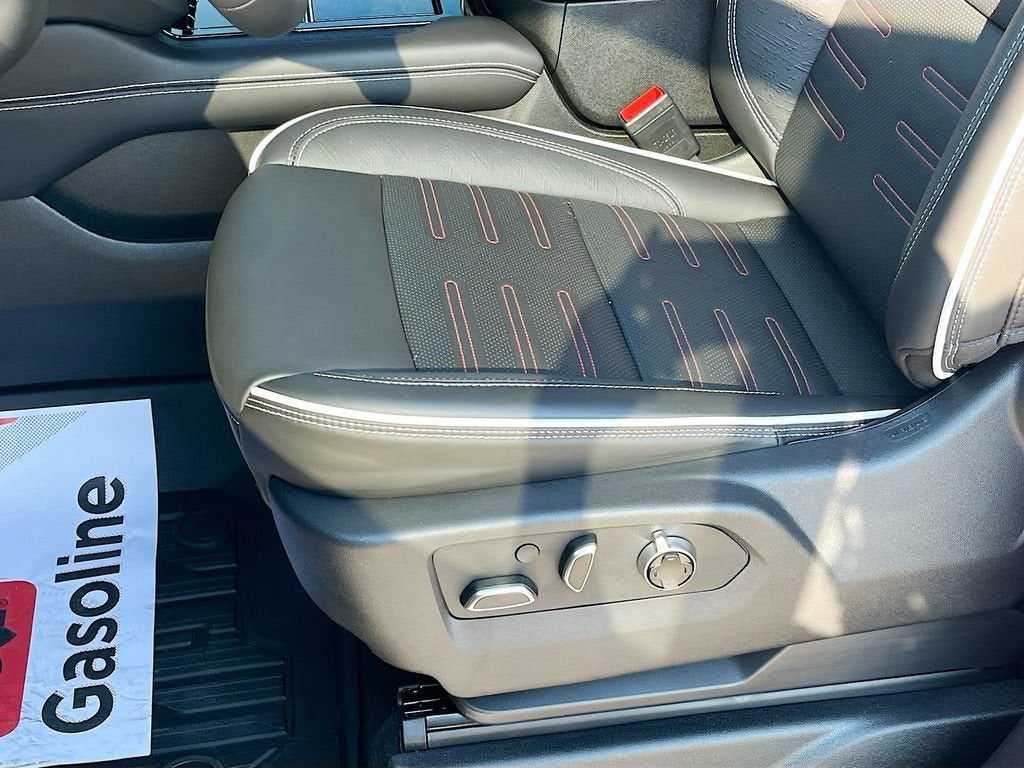 2025 GMC Yukon AT4 Ultimate