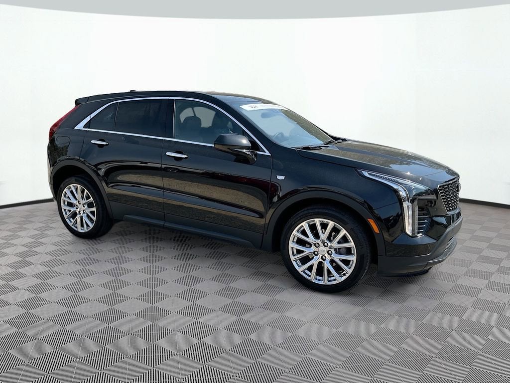 2022 Cadillac XT4 Luxury