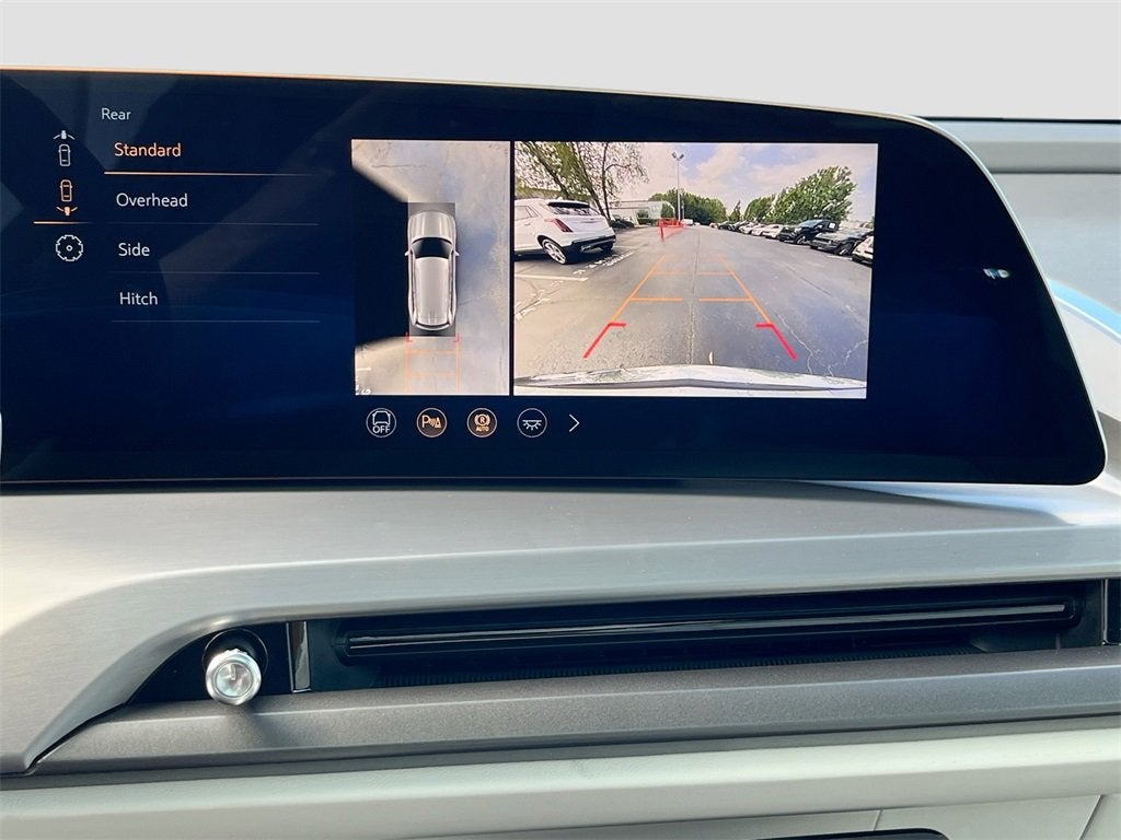 2026 Cadillac VISTIQ Luxury