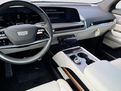 2026 Cadillac VISTIQ Luxury