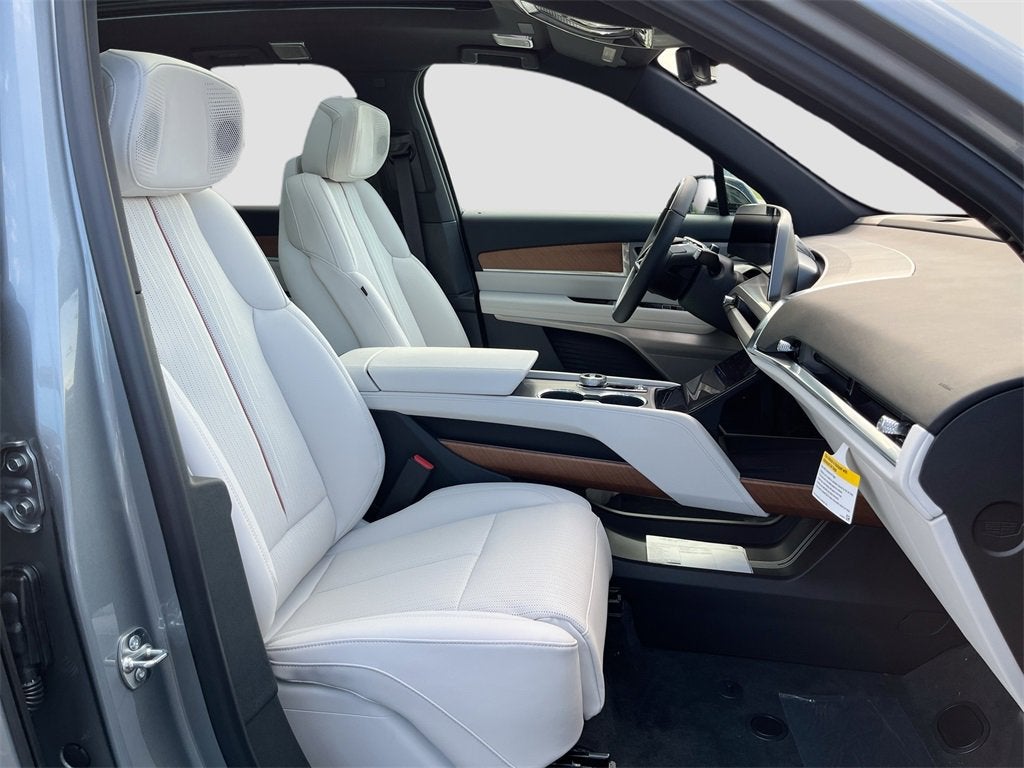 2026 Cadillac VISTIQ Luxury