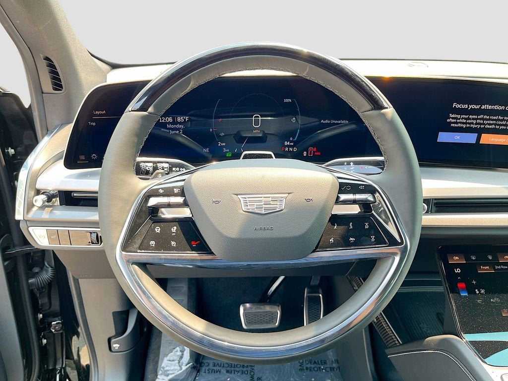 2026 Cadillac VISTIQ Luxury