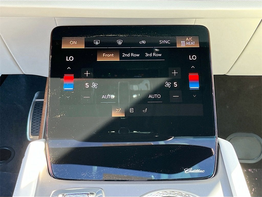 2026 Cadillac VISTIQ Luxury