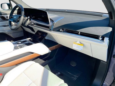 2026 Cadillac VISTIQ Luxury