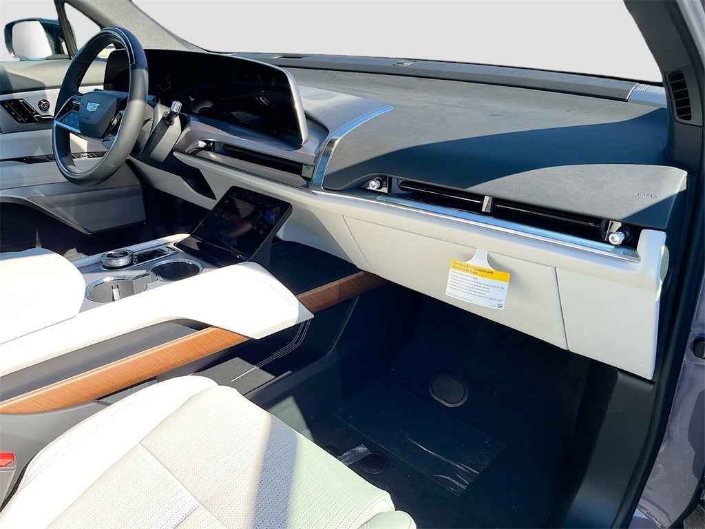 2026 Cadillac VISTIQ Luxury