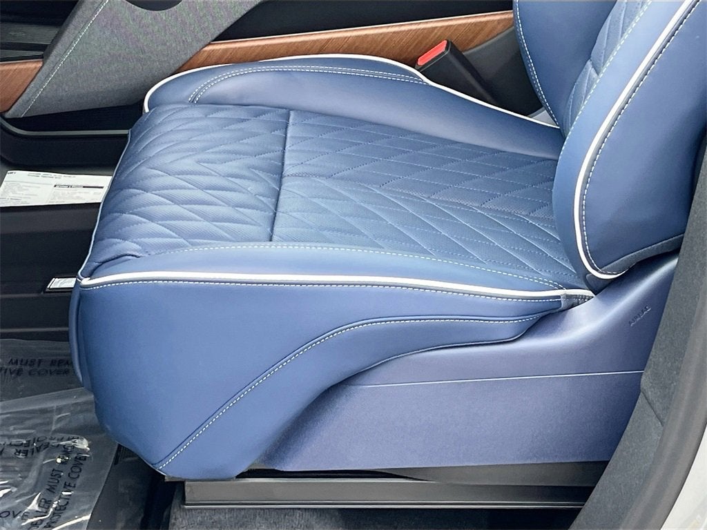 2026 Cadillac VISTIQ Premium Luxury