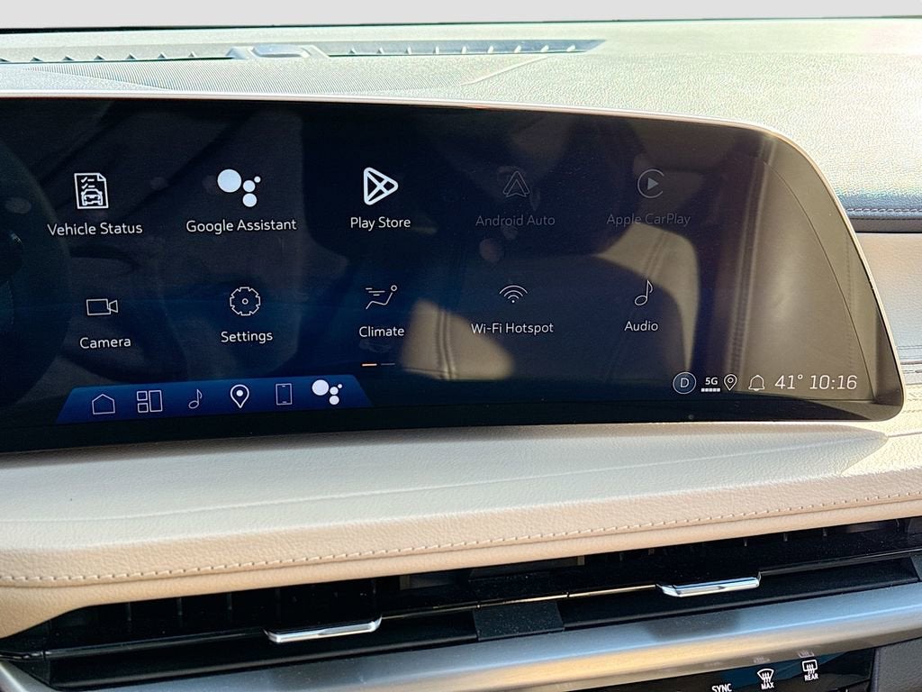 2025 Cadillac XT4 Premium Luxury