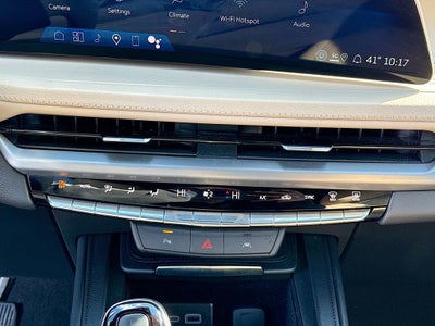 2025 Cadillac XT4 Premium Luxury