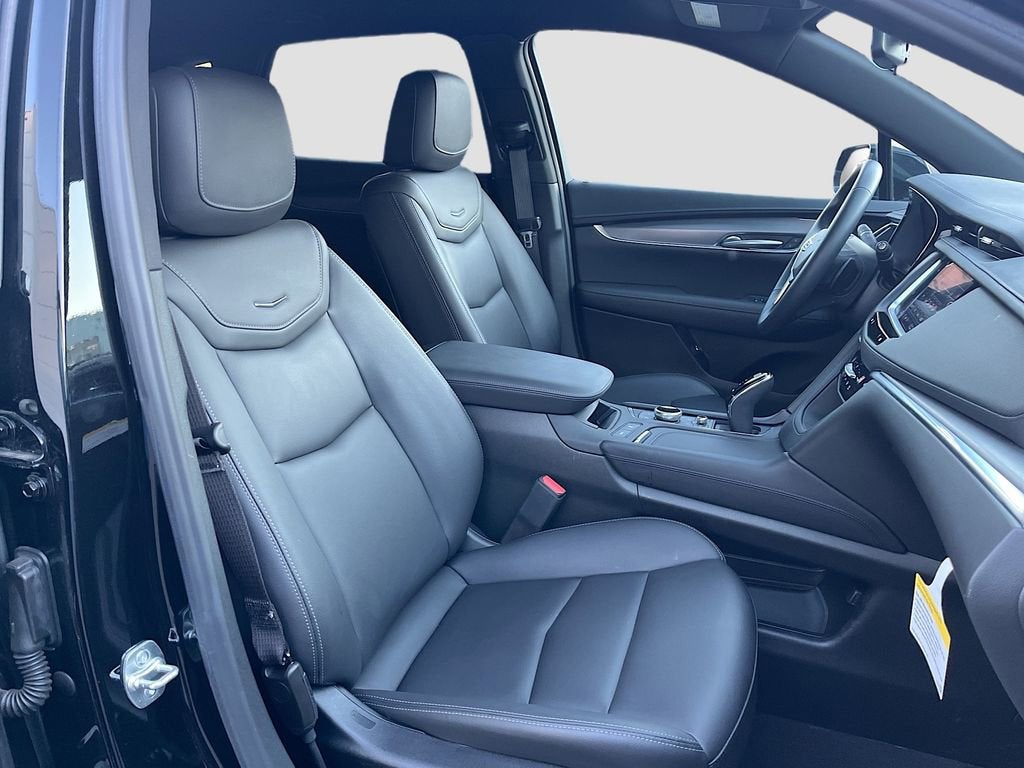 2025 Cadillac XT5 Luxury