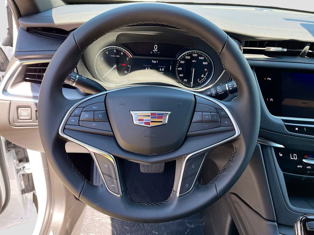2025 Cadillac XT5 Luxury