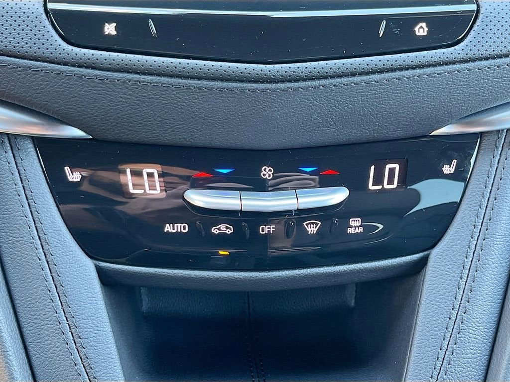 2025 Cadillac XT5 Luxury