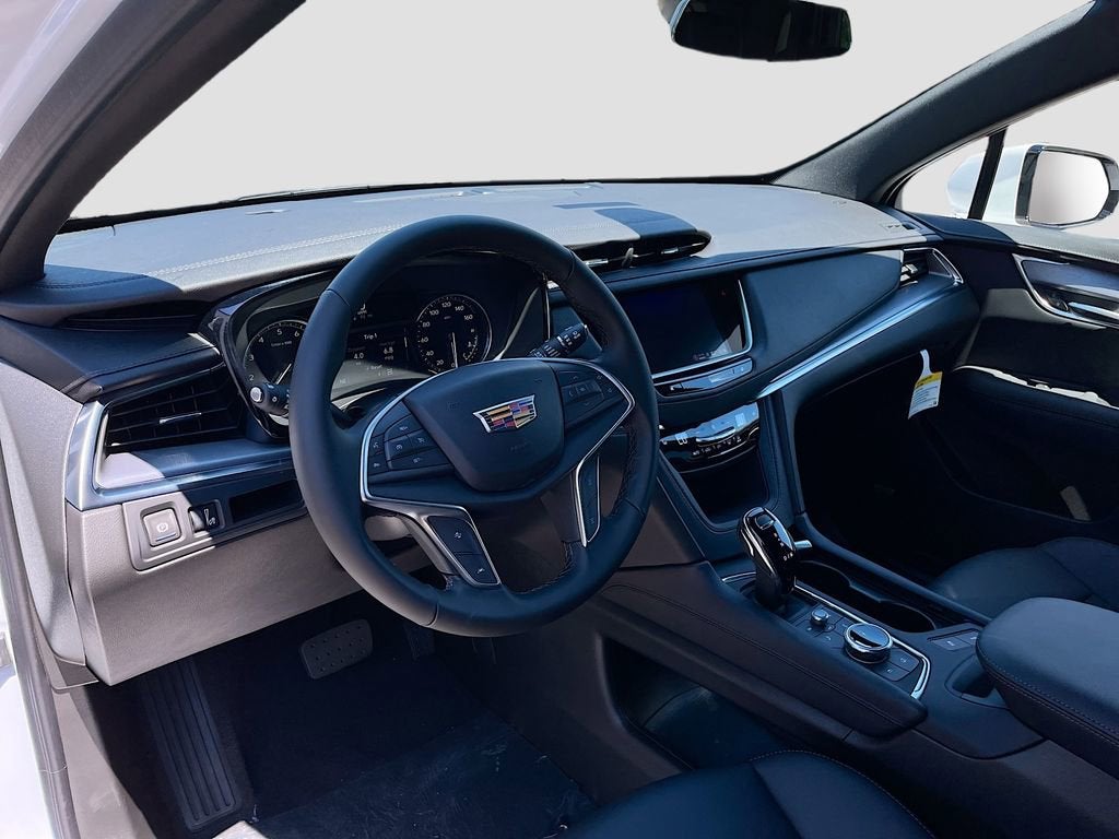 2025 Cadillac XT5 Luxury