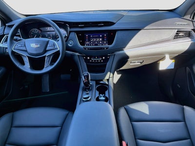 2026 Cadillac XT5 Luxury