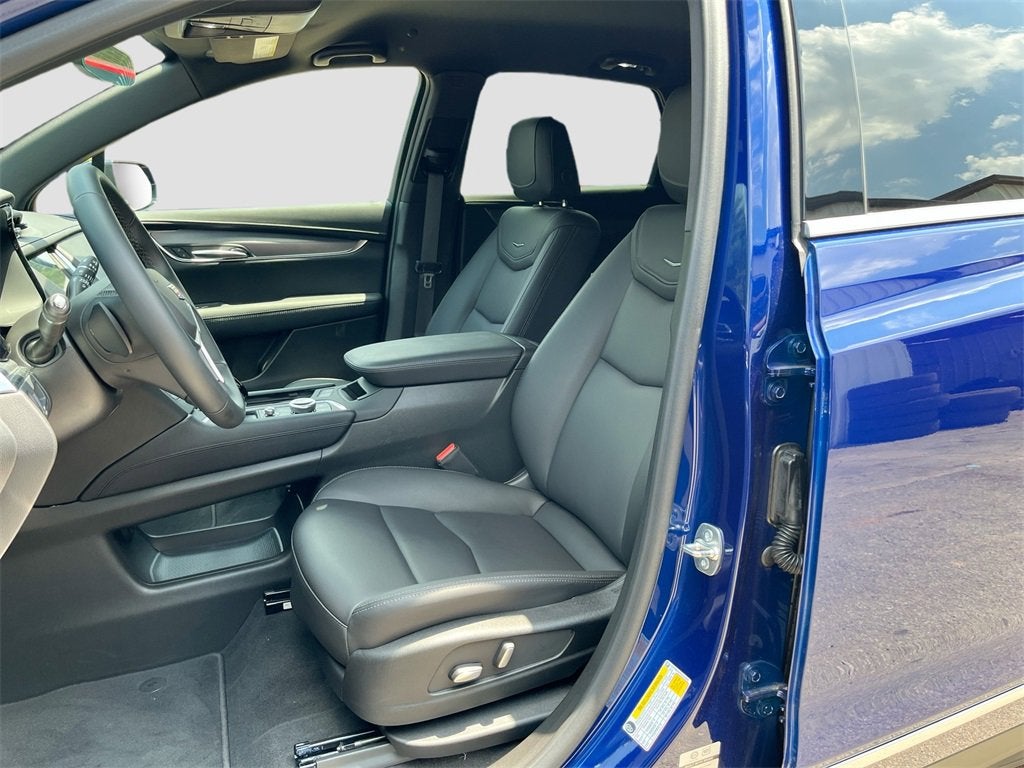 2025 Cadillac XT5 Luxury