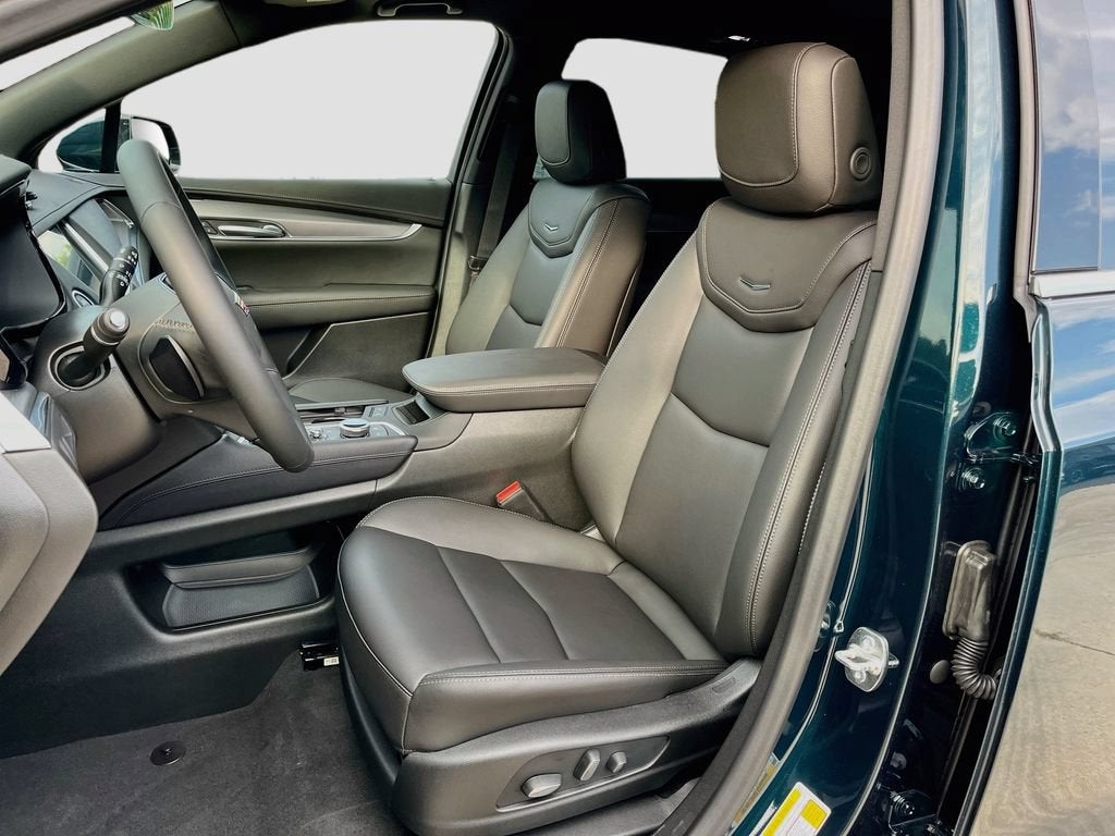 2026 Cadillac XT5 Luxury